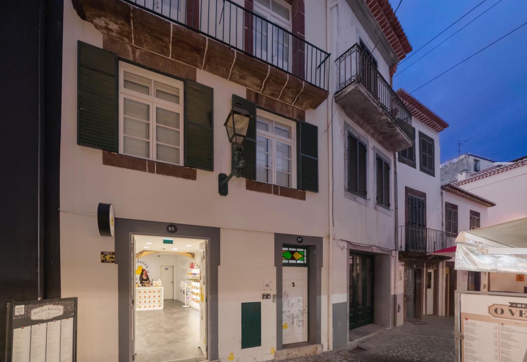 Апартаменты Ourmadeira - Heart Of Old Town I Фуншал Экстерьер фото